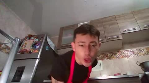 Snapshot of damian_de chatting on February 27, 2025, 12:10 am damian_de online show from February 27, 2025, 12:10 am