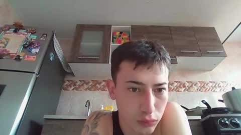 Snapshot of damian_de chatting on March 8, 2025, 9:51 pm damian_de online show from March 8, 2025, 9:51 pm