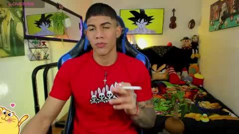 Snapshot of damian_latinxxx chatting on May 8, 2026, 3:12 am Damian online show from May 8, 2026, 3:12 am