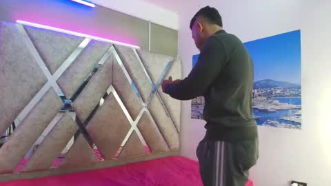 DAMIAN LUX online show from May 30, 2026, 3:58 am