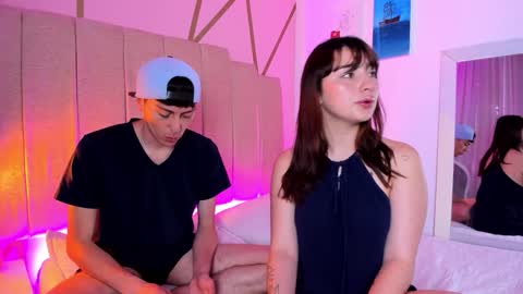 Snapshot of damian_n_maya chatting on January 18, 2025, 12:47 pm Damian Maya online show from January 18, 2025, 12:47 pm