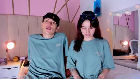 Snapshot of damian_n_maya chatting on March 6, 2025, 12:00 am Damian Maya online show from March 6, 2025, 12:00 am