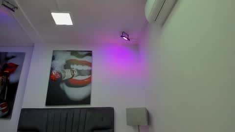 Snapshot of damian_vadim chatting on February 12, 2026, 11:16 am Damian Vadim online show from February 12, 2026, 11:16 am