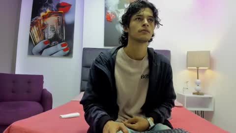 Snapshot of damian_vadim chatting on February 13, 2026, 11:06 am Damian Vadim online show from February 13, 2026, 11:06 am