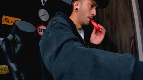 Daamiancox online show from September 12, 2025, 5:57 pm