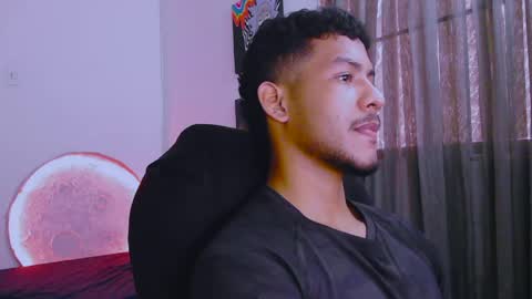 instagram damiannreed. online show from March 31, 2026, 5:02 pm