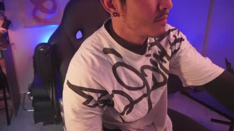 insta damn8   --------  online show from January 5, 2025, 12:52 am