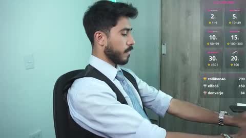 damon_frost online show from December 17, 2024, 10:32 pm