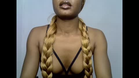 Leah online show from July 16, 2026, 8:37 pm