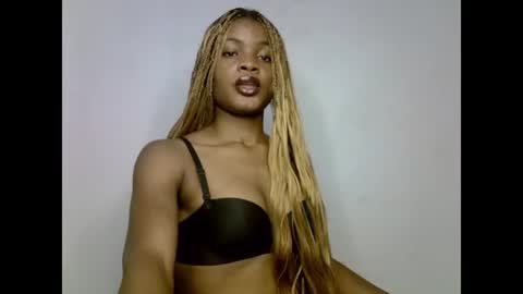 Leah online show from July 28, 2026, 6:53 pm