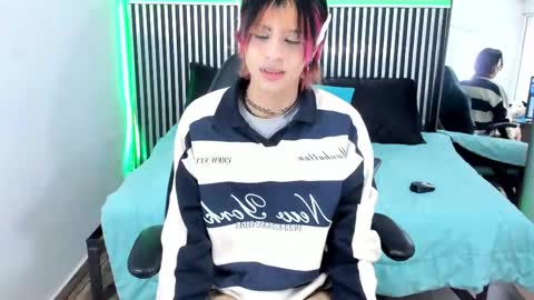 D A N online show from September 10, 2025, 1:55 pm