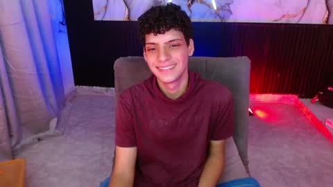 Daniel  online show from November 3, 2025, 10:53 pm