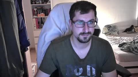 King Dan online show from December 19, 2024, 7:40 pm