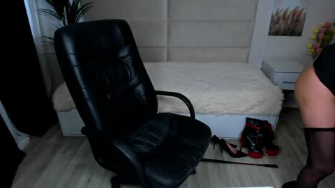 Dana Dom online show from December 21, 2024, 6:19 am