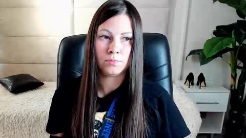 Dana Dom online show from October 24, 2025, 2:52 am