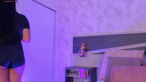 Dana online show from April 15, 2026, 9:15 pm