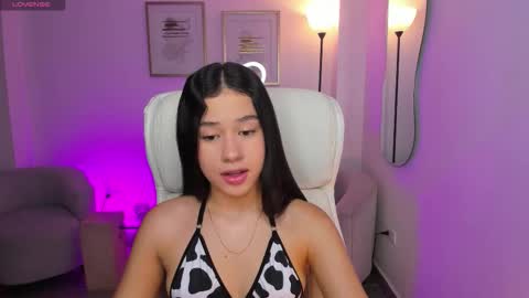 danaa_rouse online show from September 22, 2025, 7:16 pm