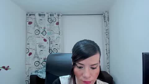 Danaa Rey online show from October 27, 2025, 3:27 pm