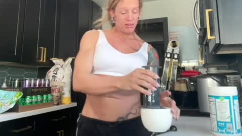 Dana Delvey online show from April 5, 2026, 5:54 pm