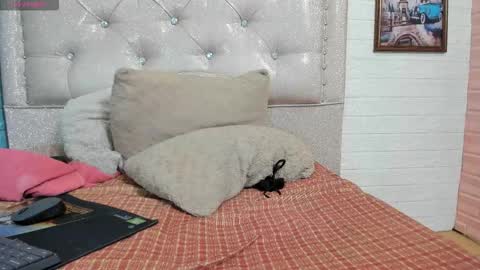 danamontana online show from March 10, 2026, 8:47 pm