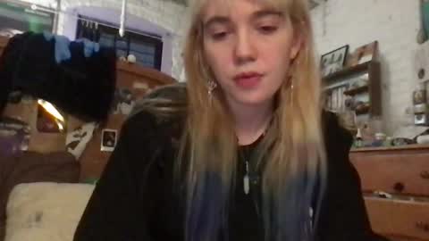 Snapshot of danceissexisbeauty2 chatting on October 13, 2025, 10:32 pm Your submissive patient online show from October 13, 2025, 10:32 pm