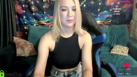 dances_queen online show from March 1, 2026, 8:16 am