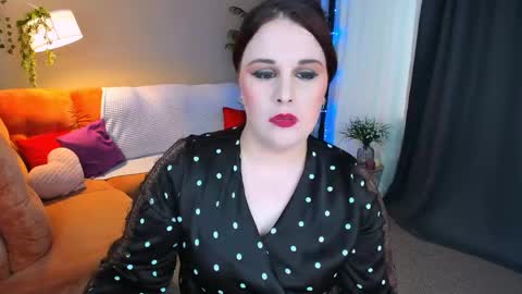 Olivia online show from May 18, 2026, 10:10 am