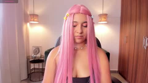 Dandara   online show from September 26, 2025, 7:40 pm