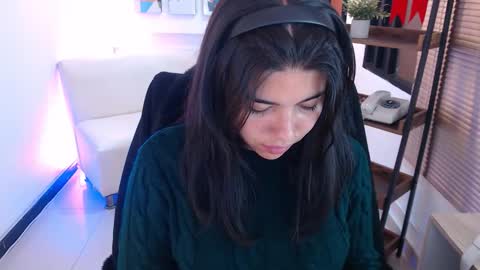 Veronica online show from March 10, 2026, 12:10 pm