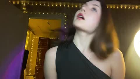 Snapshot of dangerous_softness chatting on April 23, 2026, 6:54 pm dangerous_softness online show from April 23, 2026, 6:54 pm