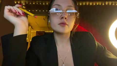 Snapshot of dangerous_softness chatting on May 1, 2026, 7:07 pm dangerous_softness online show from May 1, 2026, 7:07 pm