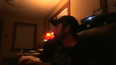 dangpigbenis online show from October 8, 2025, 5:05 am