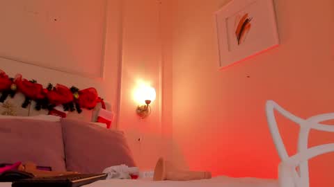 Hi I am Dani online show from December 12, 2024, 2:44 pm