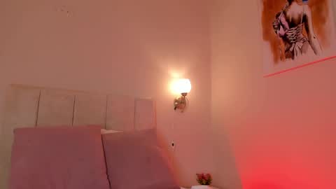 Hi I am Dani online show from March 5, 2025, 6:12 pm