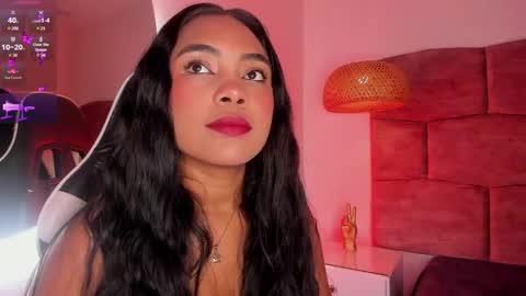 Snapshot of dani_velvet chatting on December 14, 2025, 2:50 am online show from December 14, 2025, 2:50 am