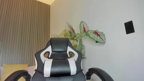 Dania online show from November 29, 2025, 2:47 am