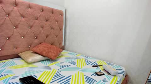 danialorraine_ online show from November 16, 2025, 11:27 am