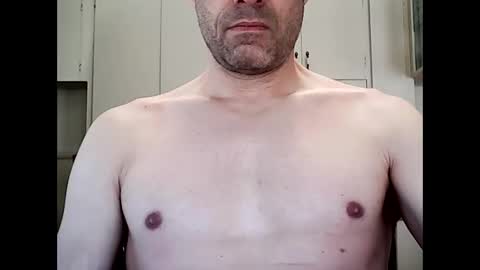 danibig94 online show from April 27, 2026, 1:53 pm