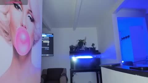 daniel_29x online show from February 14, 2026, 7:54 pm