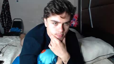 daniel_collins07 online show from February 14, 2025, 5:03 pm