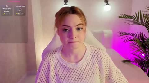 Snapshot of daniela_saules chatting on November 22, 2025, 9:19 am Daniela online show from November 22, 2025, 9:19 am