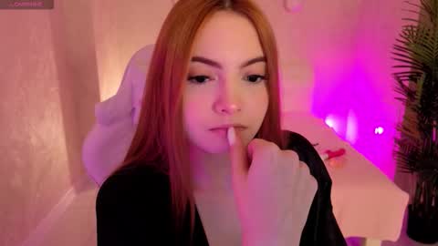 Snapshot of daniela_saules chatting on December 15, 2025, 8:51 am Daniela online show from December 15, 2025, 8:51 am