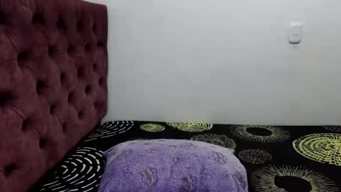 daniela_sexy34 online show from February 25, 2025, 9:35 pm