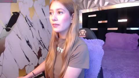 Snapshot of danielahill chatting on April 21, 2026, 3:13 am Danny online show from April 21, 2026, 3:13 am
