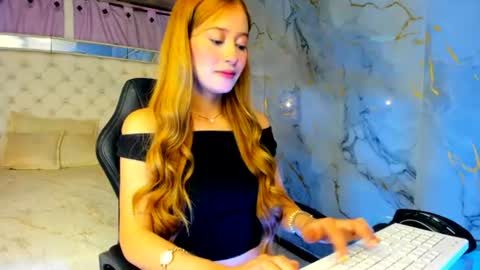 Snapshot of danielahill chatting on June 27, 2026, 3:44 am Danny online show from June 27, 2026, 3:44 am