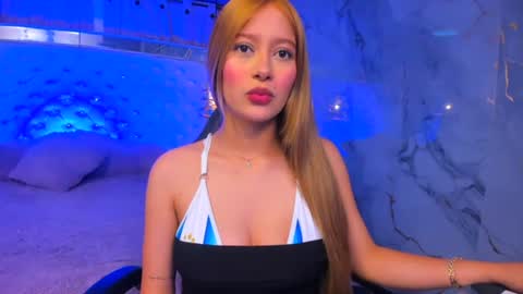 Snapshot of danielahill chatting on August 4, 2026, 3:43 am Danny online show from August 4, 2026, 3:43 am