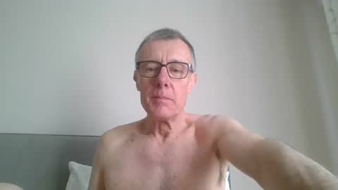 Snapshot of danielcoxone chatting on March 12, 2025, 8:41 am danielcoxone online show from March 12, 2025, 8:41 am