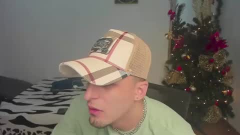 Snapshot of danielfiestaa chatting on December 5, 2024, 2:09 am danielfiestaa online show from December 5, 2024, 2:09 am