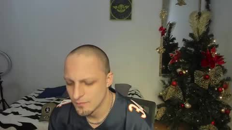 Snapshot of danielfiestaa chatting on December 6, 2024, 2:46 am danielfiestaa online show from December 6, 2024, 2:46 am