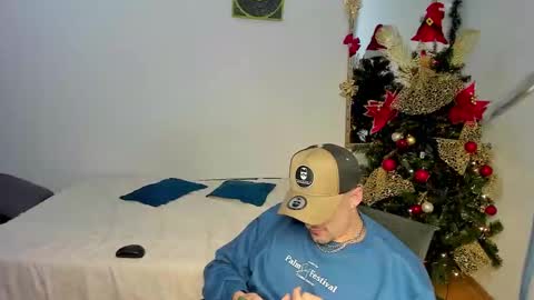 Snapshot of danielfiestaa chatting on December 14, 2024, 3:40 am danielfiestaa online show from December 14, 2024, 3:40 am